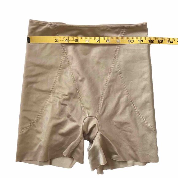 SPANX Nude Beige Slimplicity 1038 Booty Booster Short M Shapewear *No Pads NWOT - Picture 7 of 13